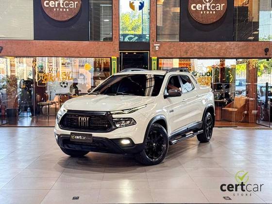 FIAT TORO 2.0 16V TURBO DIESEL ULTRA 4WD AT9 FIAT TORO 2.0 16V TURBO DIESEL ULTRA 4WD AT9